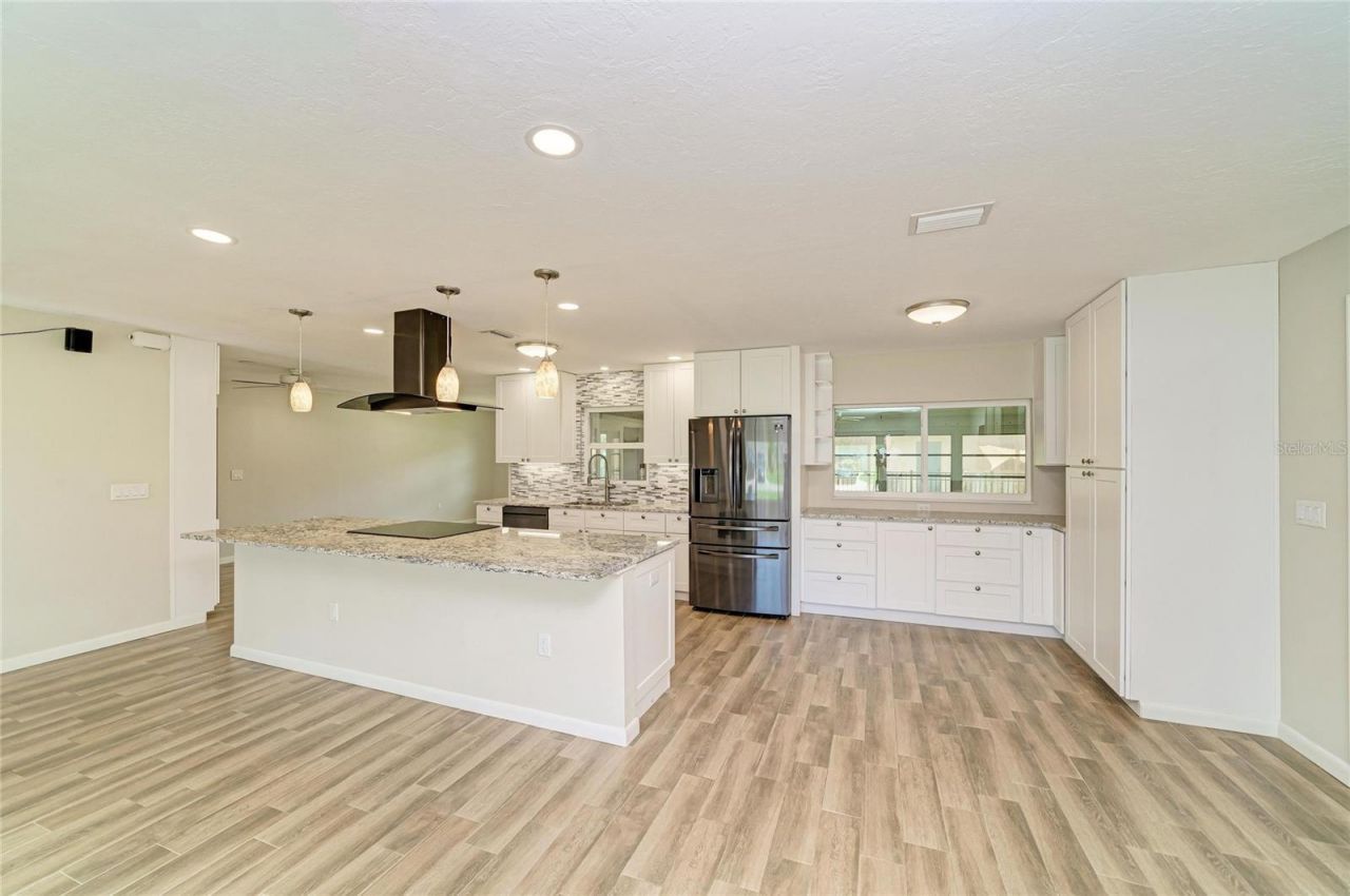 2011 37th Street W, Bradenton, FL 34205 Photo