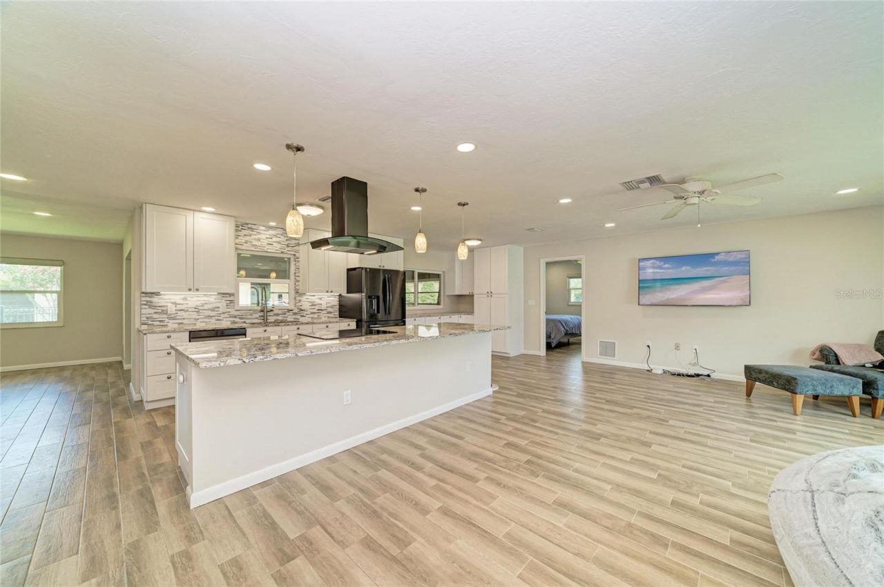 2011 37th Street W, Bradenton, FL 34205 Photo