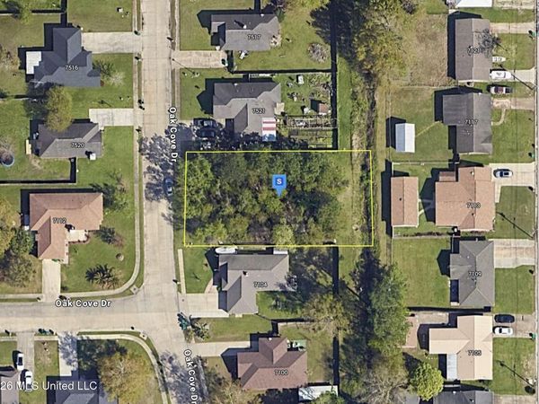 7525 Oak Cove Drive, Biloxi, MS 39532
