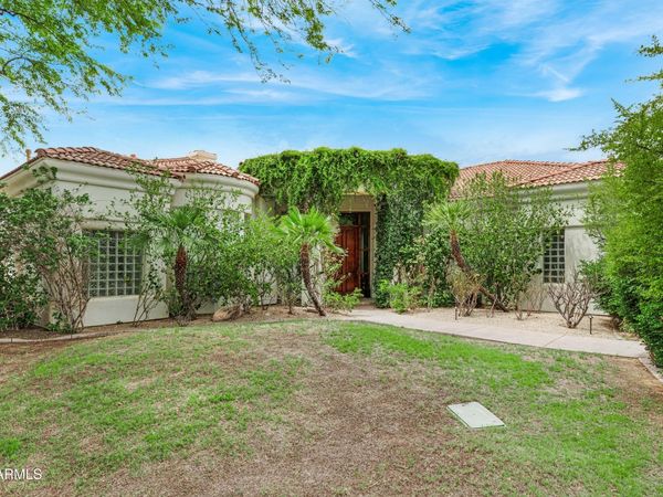 10453 E LAUREL Lane, Scottsdale, AZ 85259