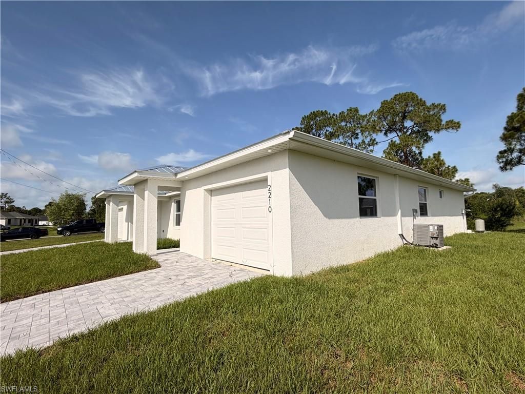 2212 Armour Rd , Lehigh Acres, FL 33973 Photo