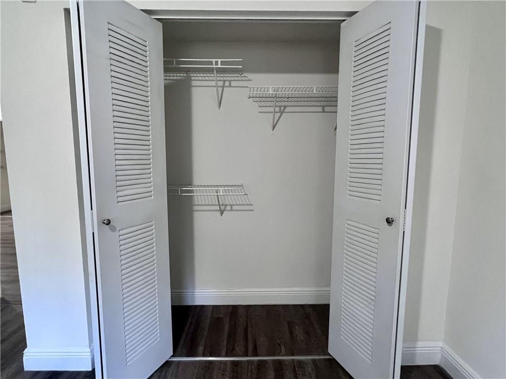 18335 NW 68 Avenue, Unit 255-611, Hialeah, FL 33015 Photo