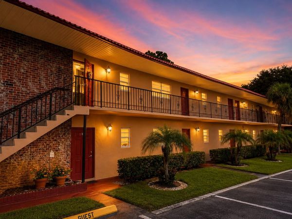 1979 SW PALM CITY Road, Unit G, Stuart, FL 34994