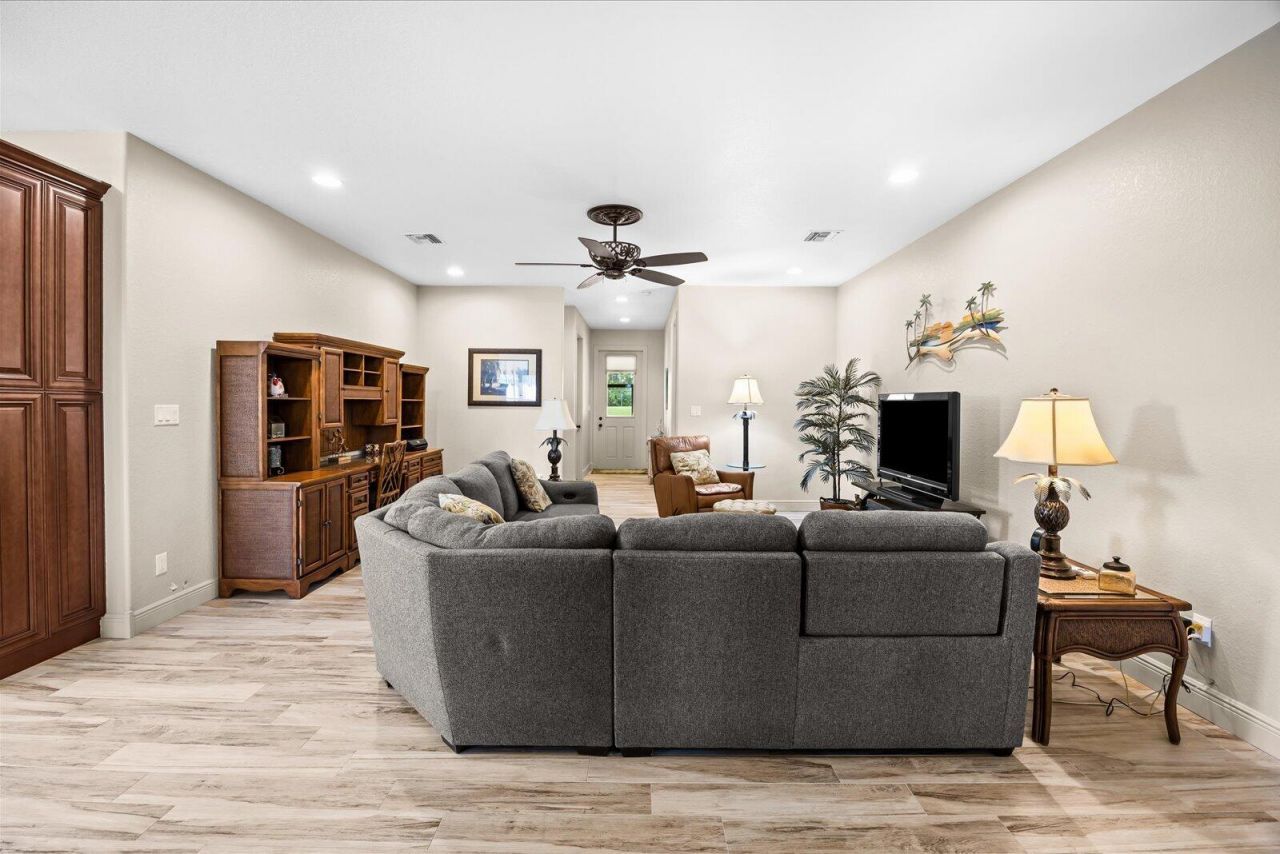 5103 Echo Pines Circle E, Fort Pierce, FL 34951 Photo
