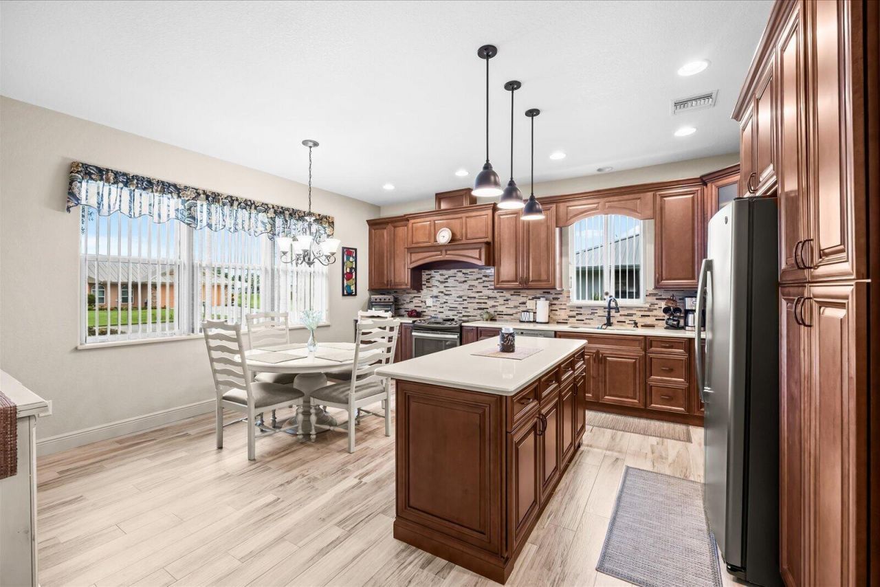 5103 Echo Pines Circle E, Fort Pierce, FL 34951 Photo