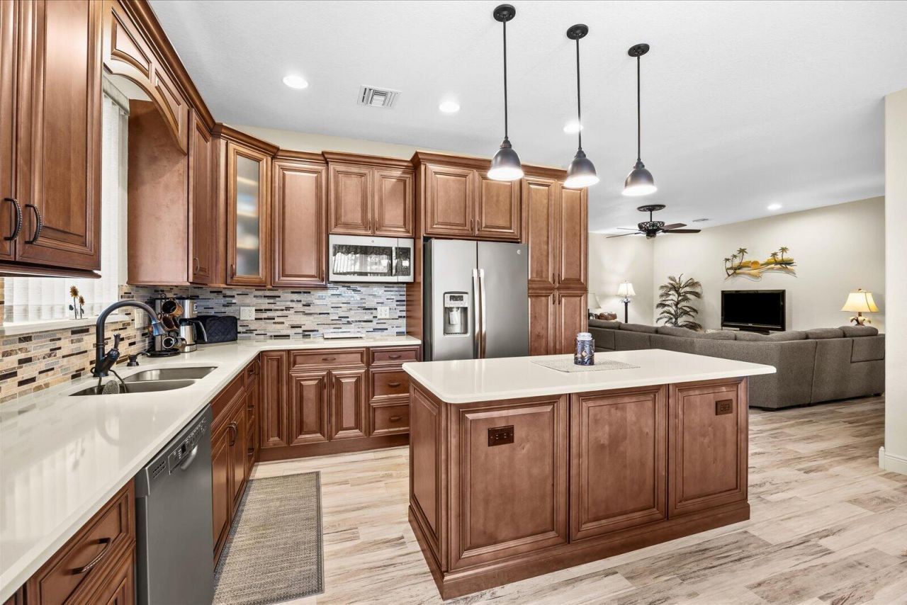 5103 Echo Pines Circle E, Fort Pierce, FL 34951 Photo