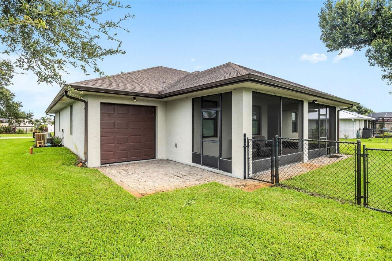 5103 Echo Pines Circle E, Fort Pierce, FL 34951 Photo