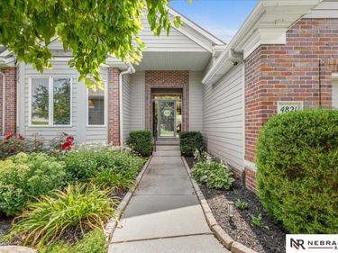 4821 Gleneagle Court, Lincoln, NE 68526