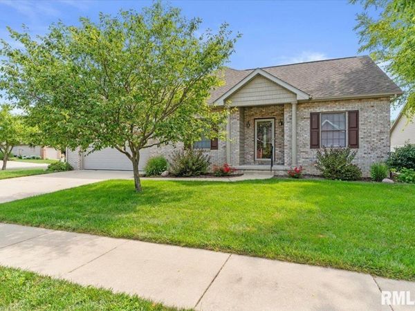 2400 Aaron Court, Springfield, IL 62704