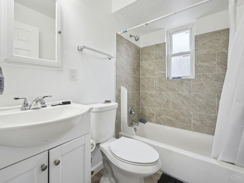 3048 Gilbert Avenue, Cincinnati, OH 45206 Photo 23