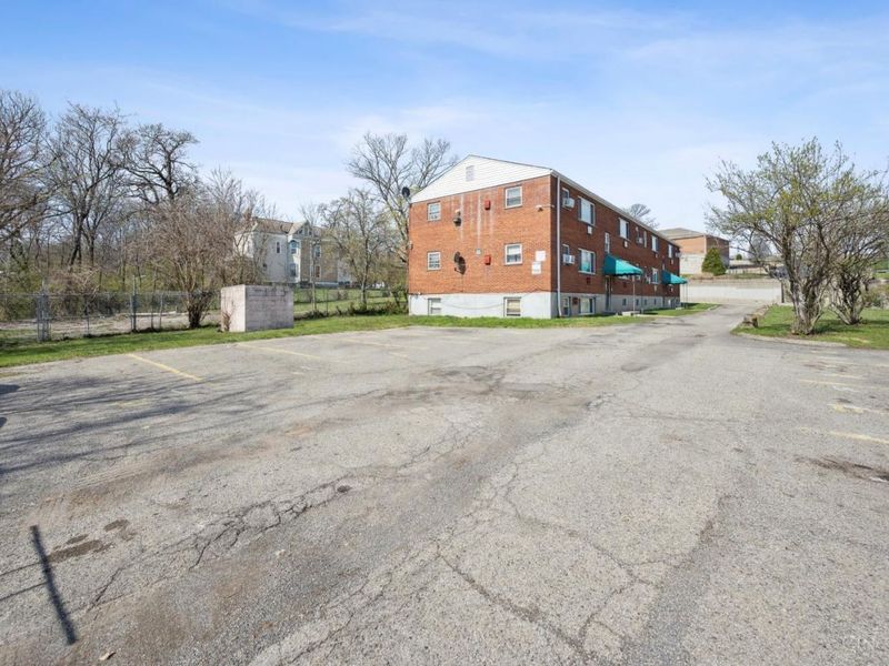 3048 Gilbert Avenue, Cincinnati, OH 45206 Photo 36