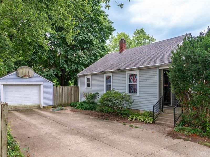 64 W Mill Street, Clayton, OH 45315 Photo 2