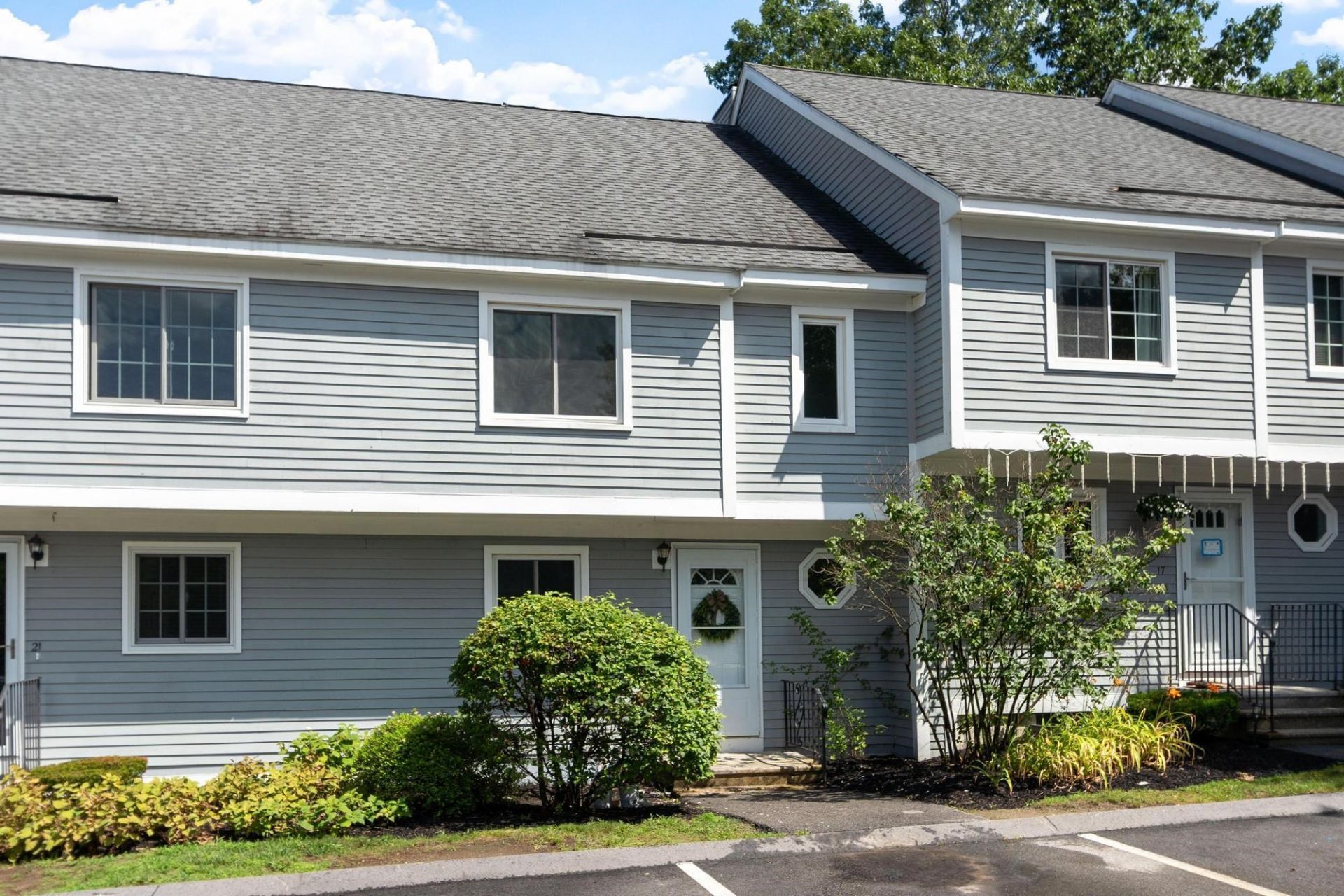 19 Swift Lane, Merrimack, NH 03054 Main Photo