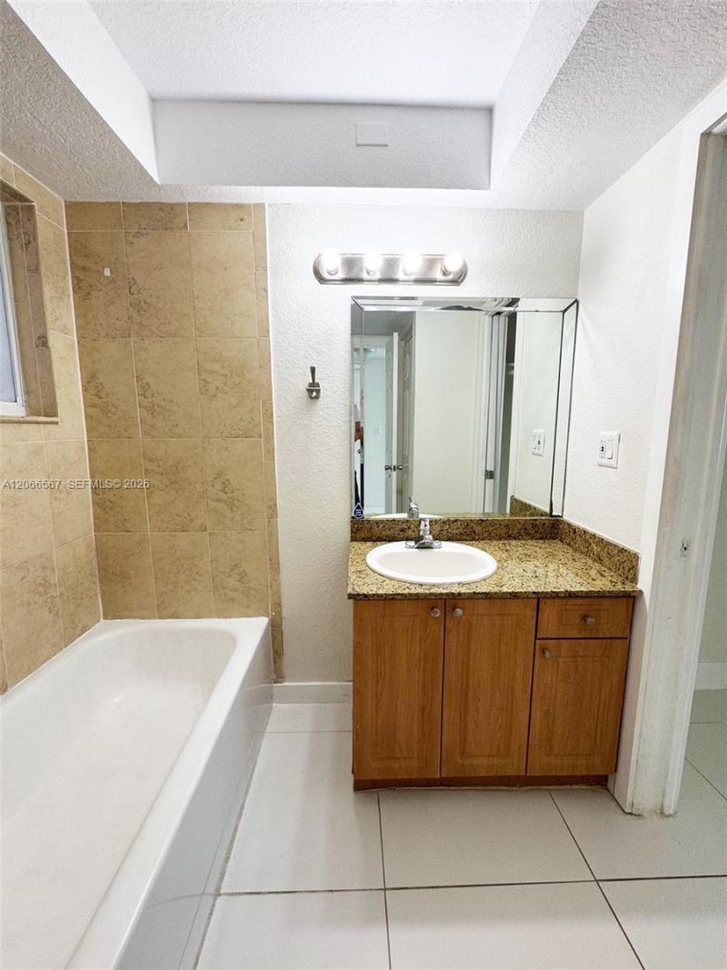 7701 SW 88th St , Unit B322, Miami, FL 33156 Photo