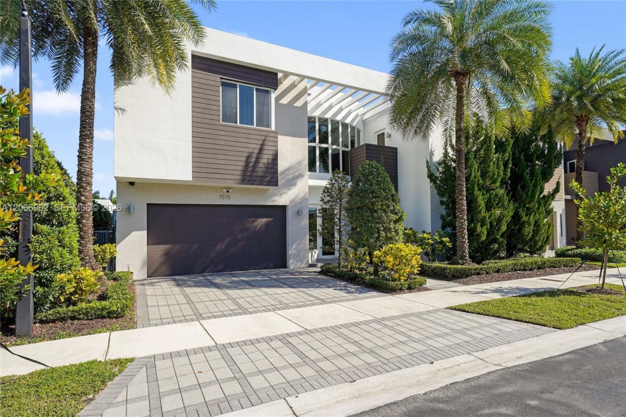 7515 NW 99th Ave, Doral, FL 33178 Photo
