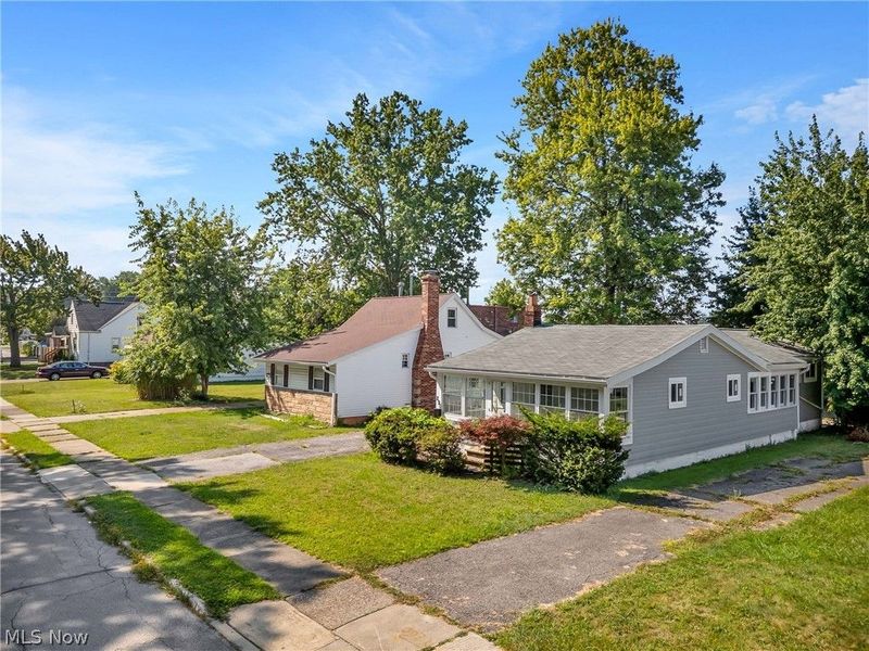 290 E 317th Street , Willowick, OH 44095 Photo 4