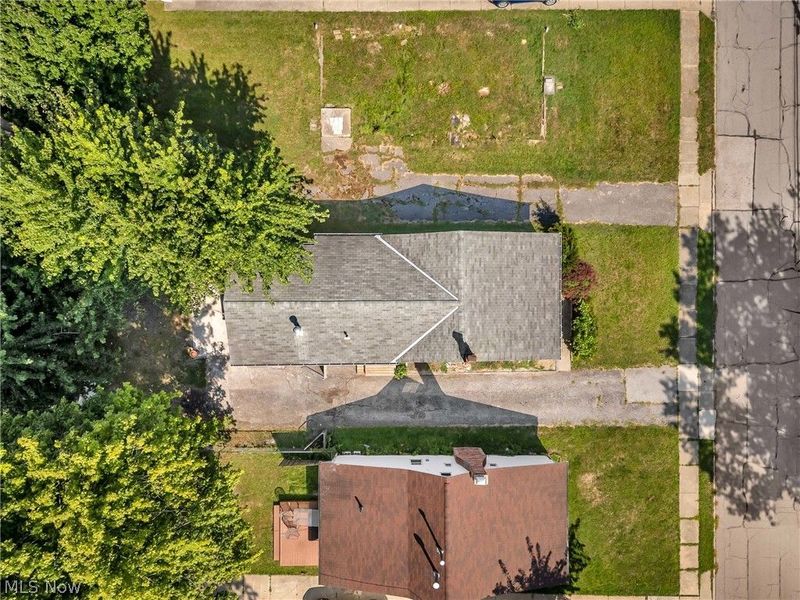290 E 317th Street , Willowick, OH 44095 Photo 5