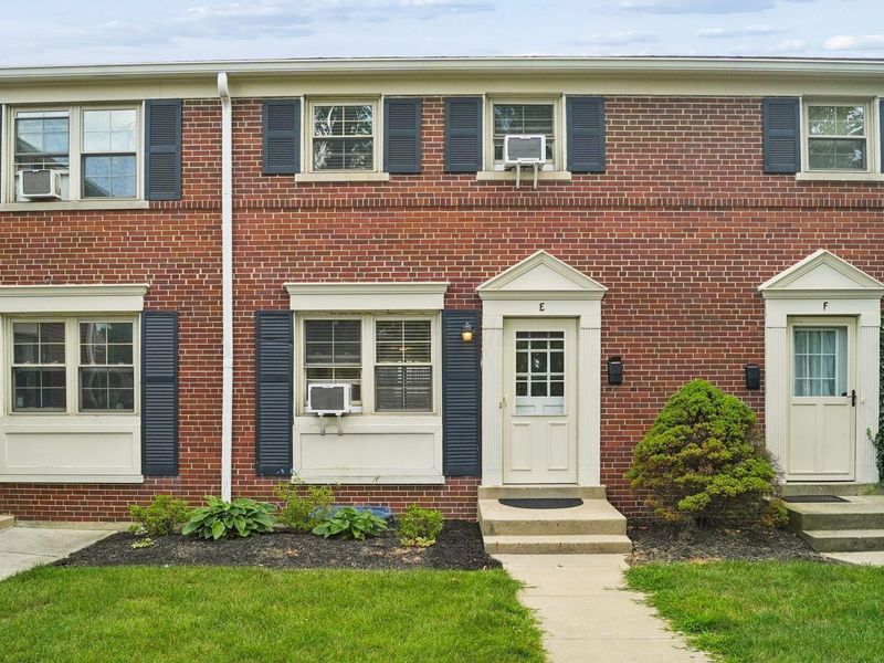 1775 Northwest Court , Unit E/109, Columbus, OH 43212 Photo 1