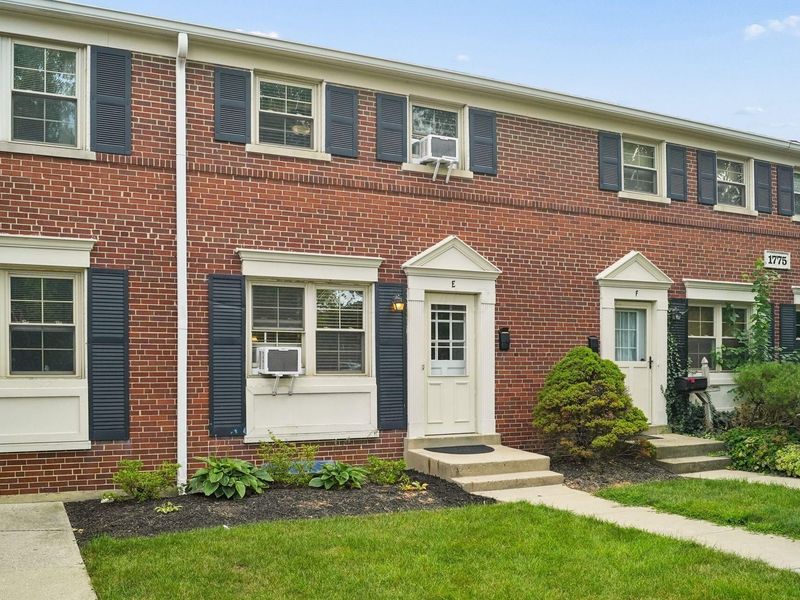 1775 Northwest Court , Unit E/109, Columbus, OH 43212 Photo 2