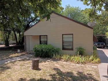 3132 Purington Avenue, Fort Worth, TX 76103