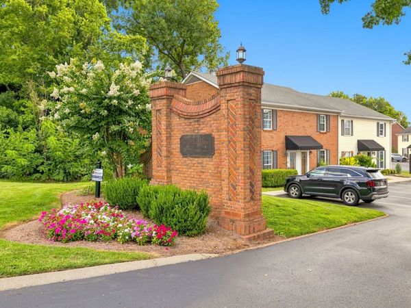 200 N Royal Oaks Blvd, Unit C1, Franklin, TN 37067
