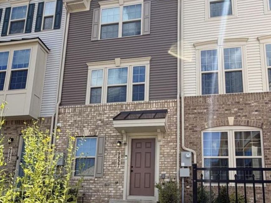9827 Posterity Ln, Montgomery Village, MD 20886 Main Photo