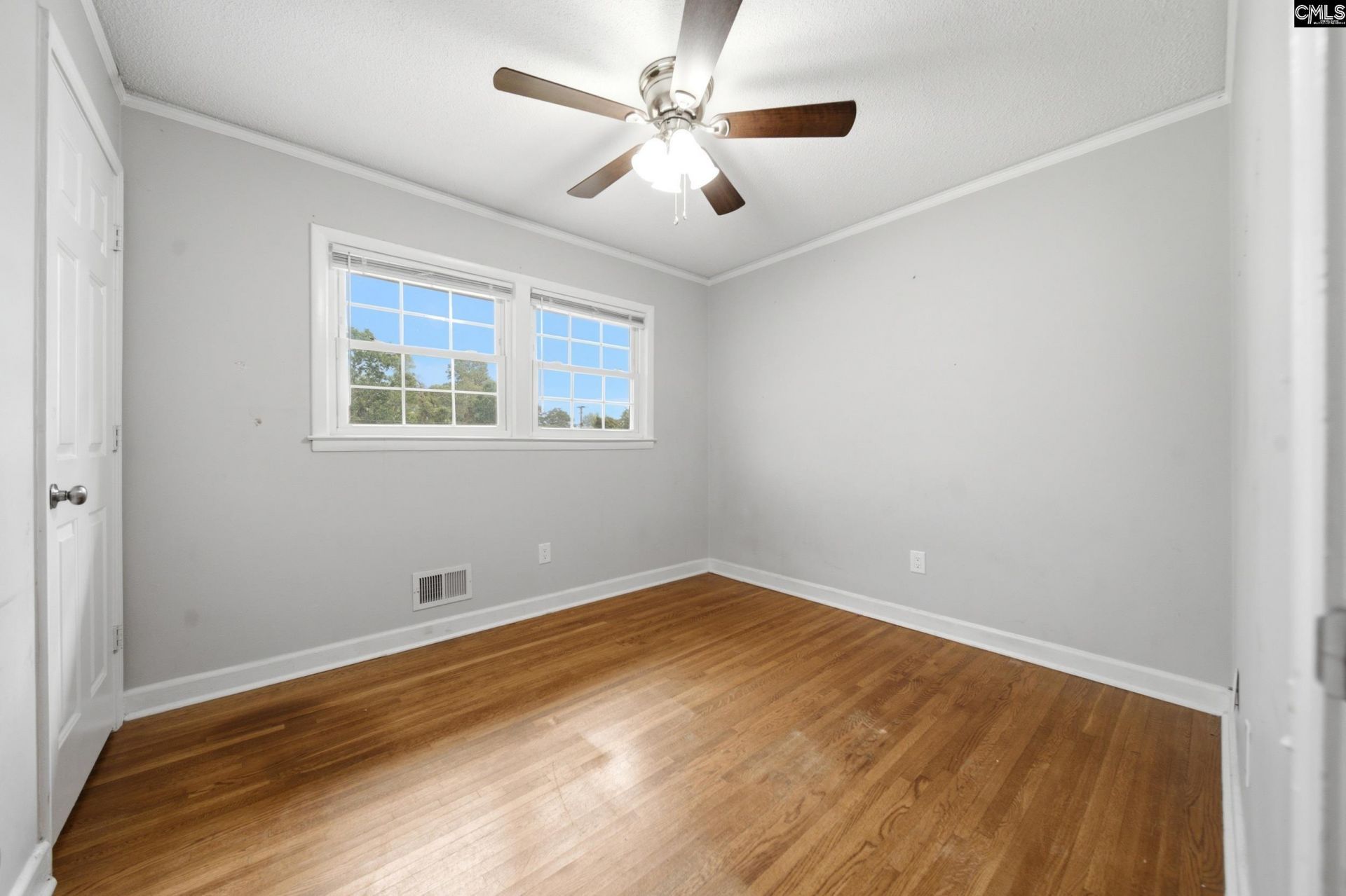 220 Westgate Drive Photo 11