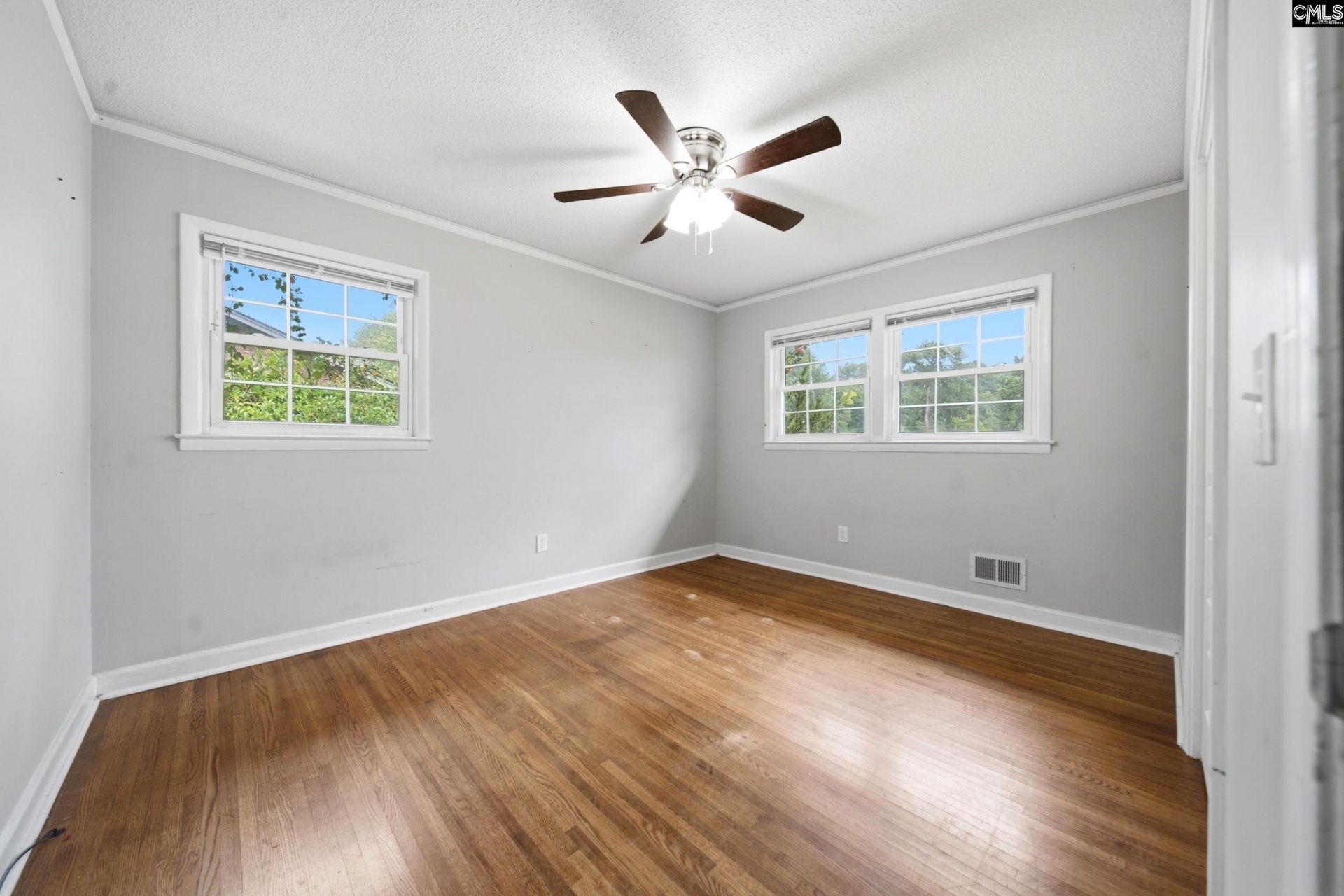 220 Westgate Drive Photo 13