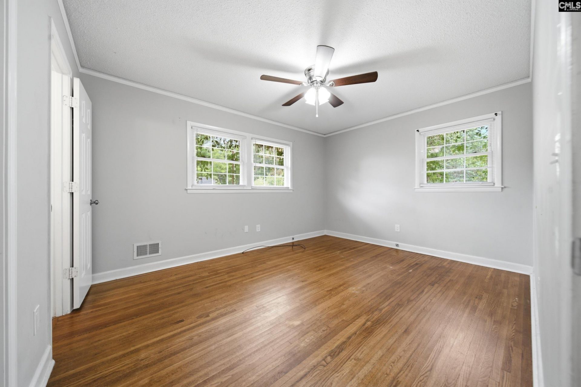 220 Westgate Drive Photo 14