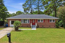 220 Westgate Drive photo 4