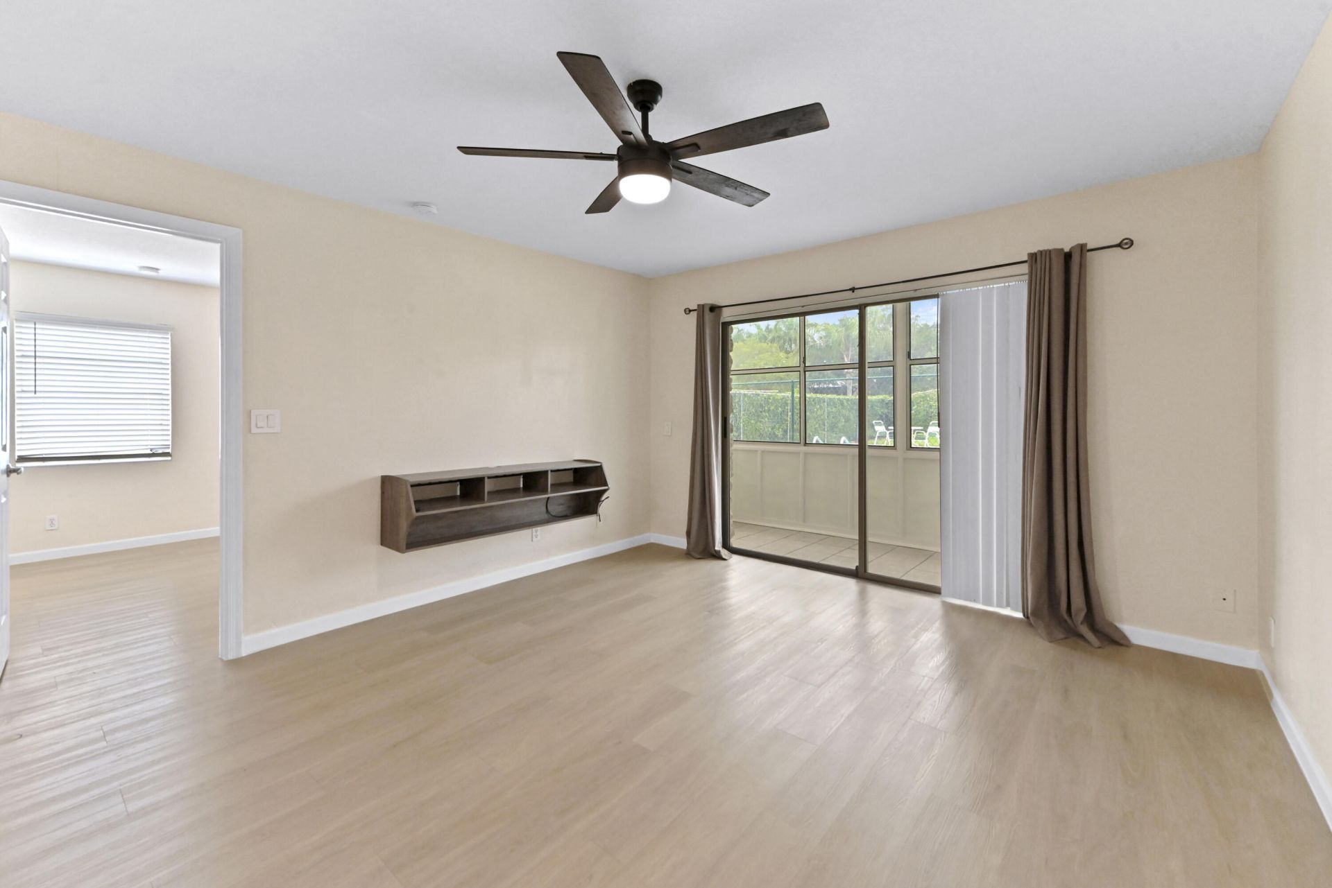 126 Sparrow Drive, Unit 22A, Royal Palm Beach, FL 33411 Photo