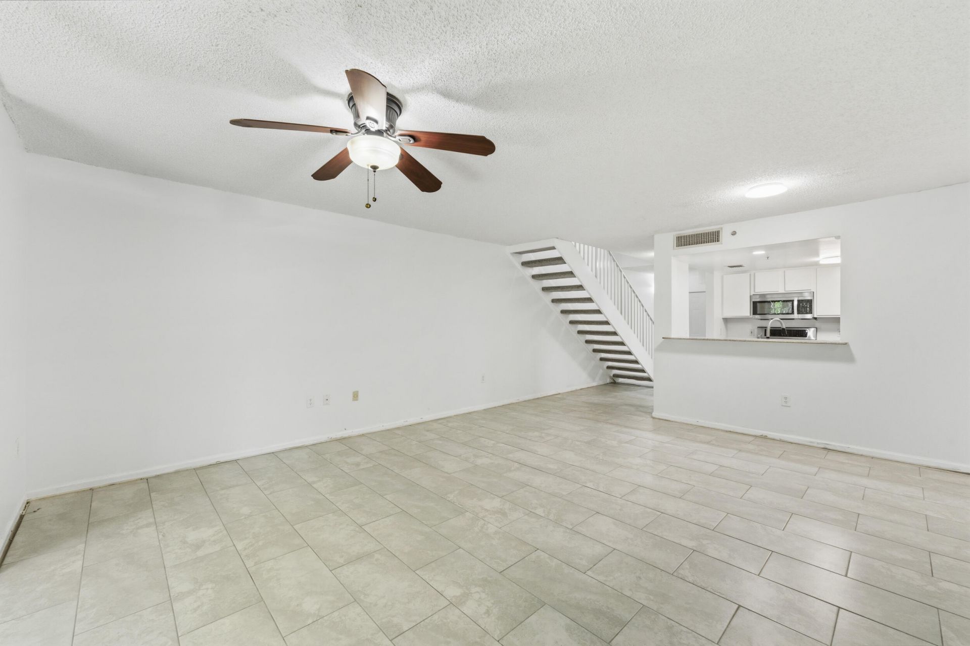 1100 Scotia Drive, Unit 102, Hypoluxo, FL 33462 Photo