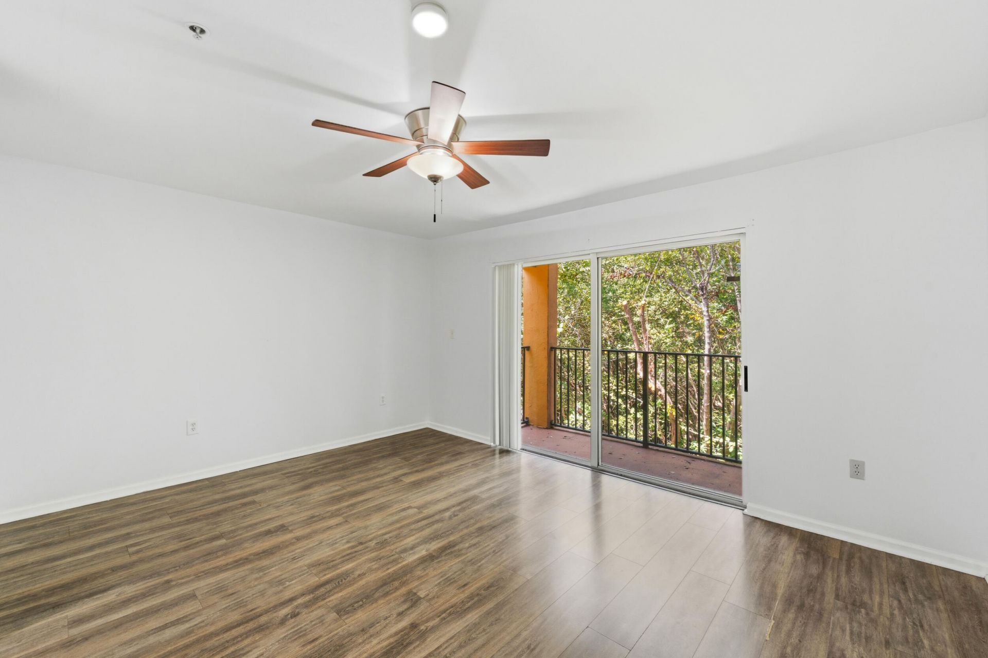1100 Scotia Drive, Unit 102, Hypoluxo, FL 33462 Photo