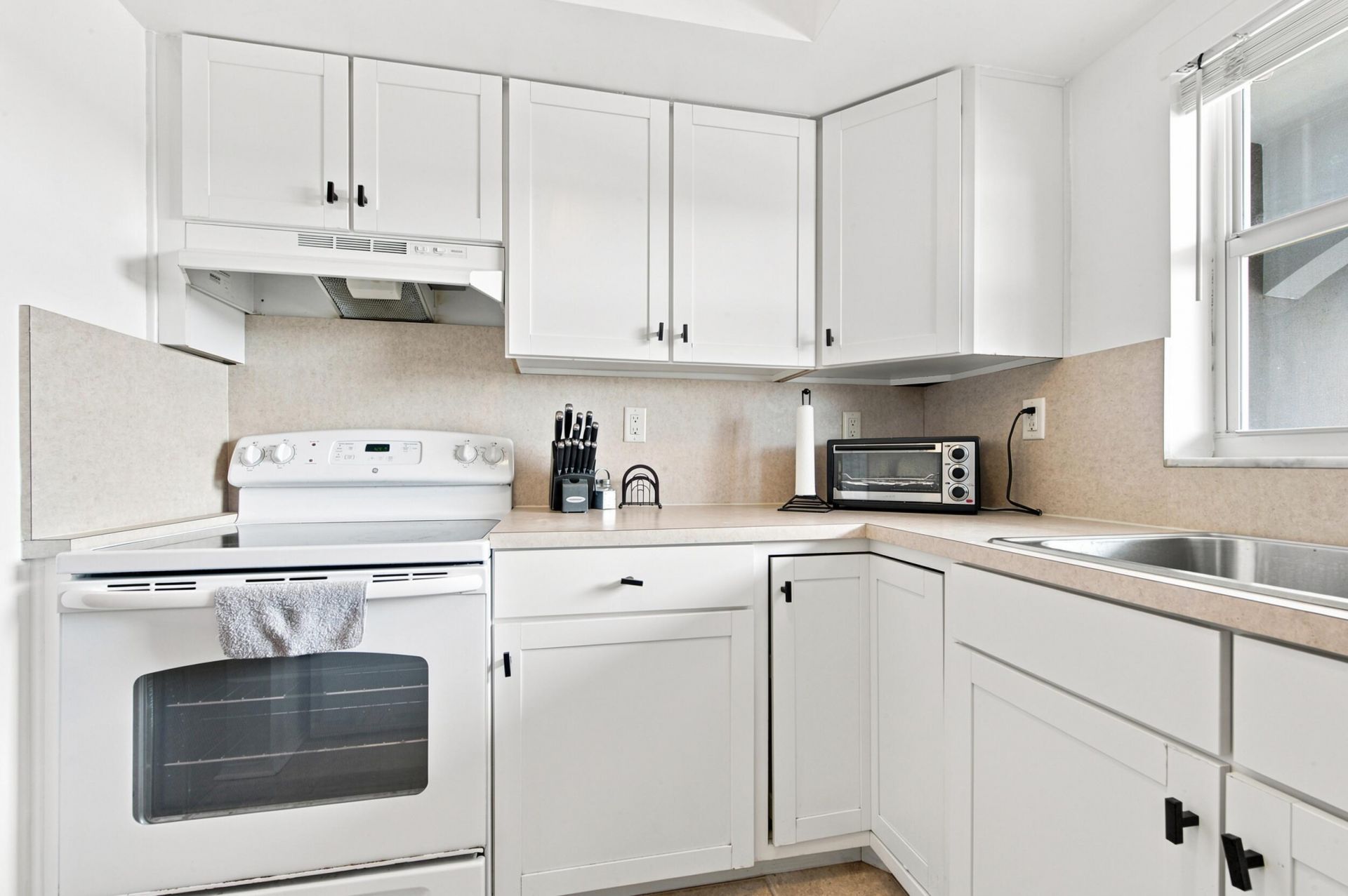 651 Pine Drive, Unit 309, Pompano Beach, FL 33060 Photo