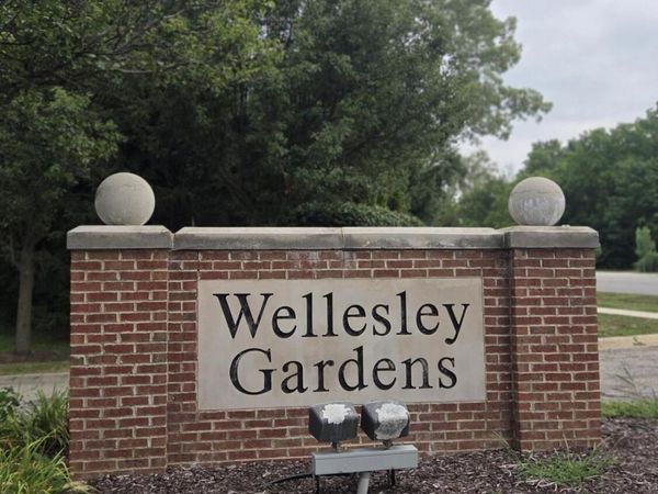 5722 Wellesley Lane, Ypsilanti, MI 48197