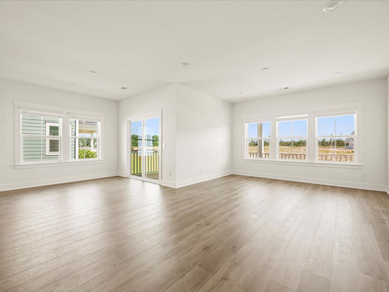 445 Radiant Blue Way Photo 15