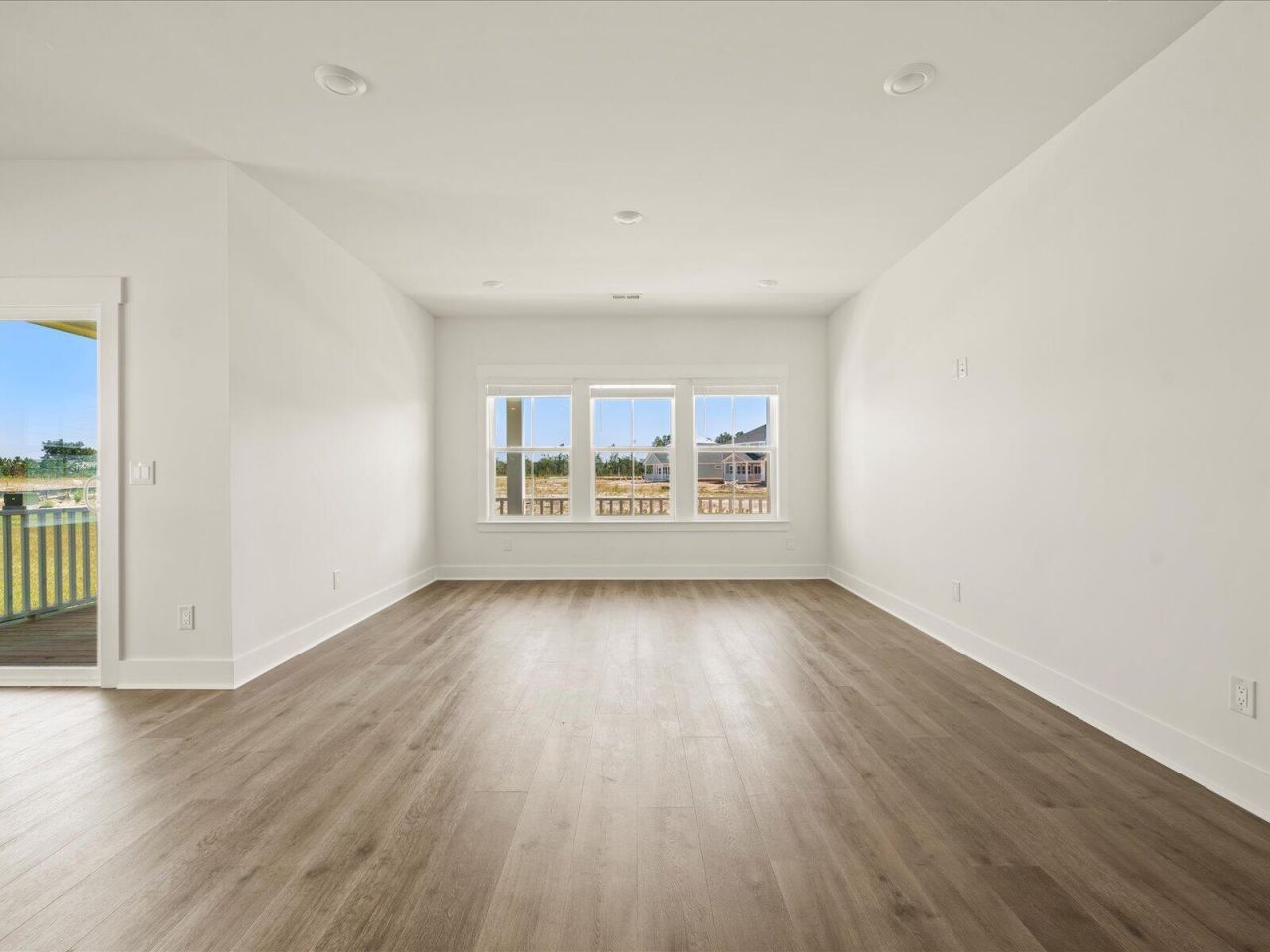445 Radiant Blue Way Photo 16