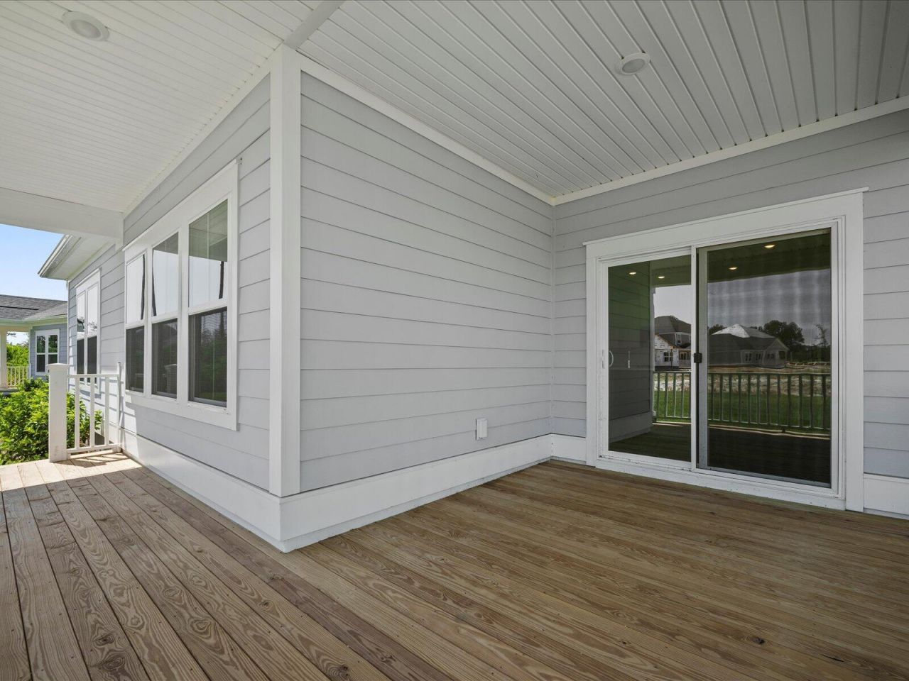 445 Radiant Blue Way Photo 28