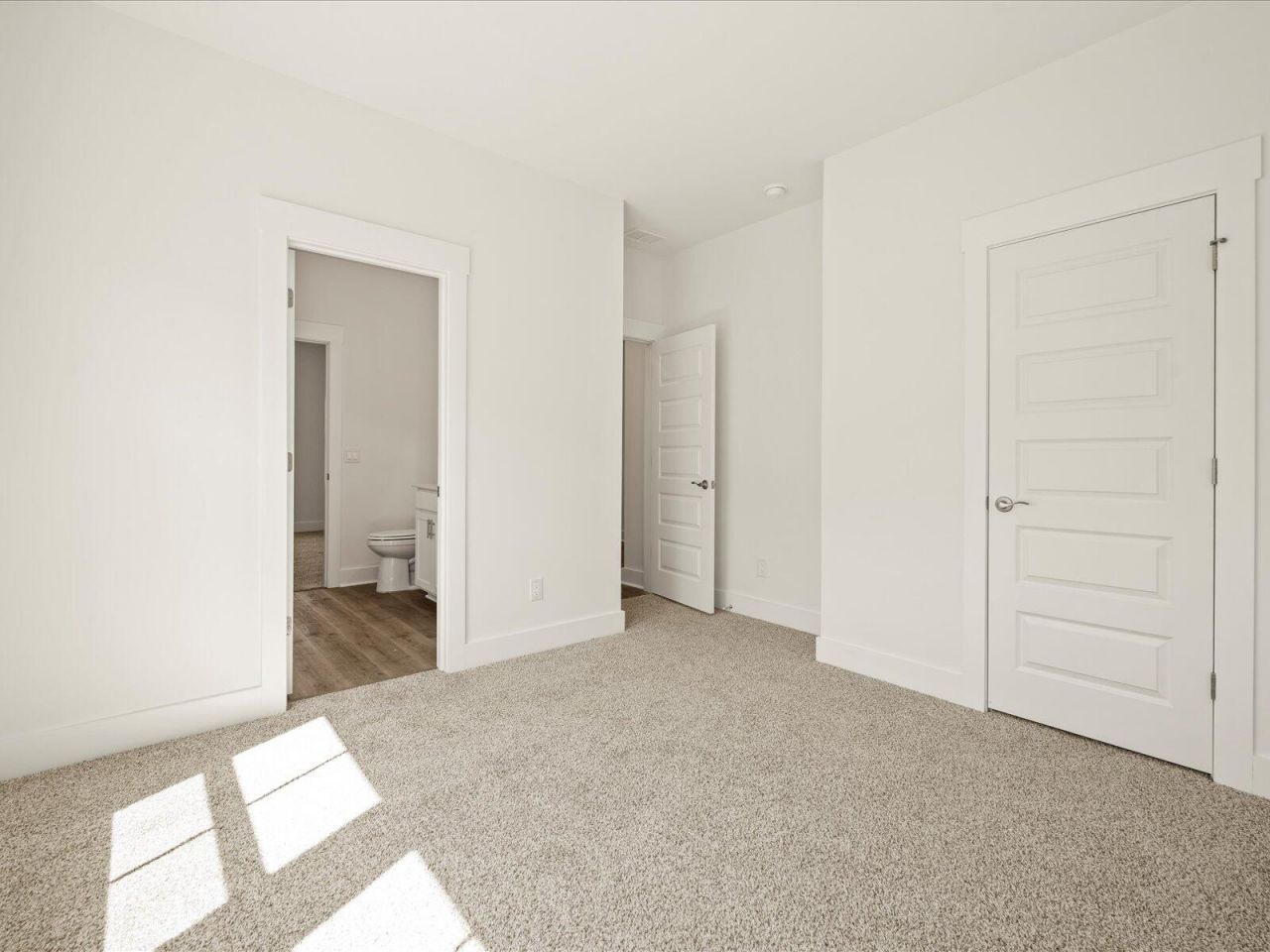 445 Radiant Blue Way Photo 7