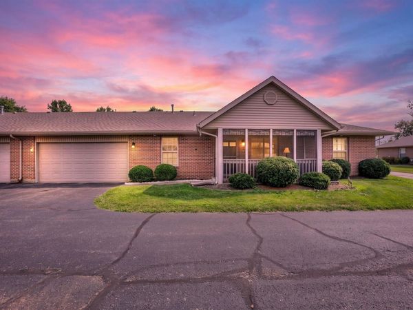 102 Foster Drive , Thornville, OH 43076
