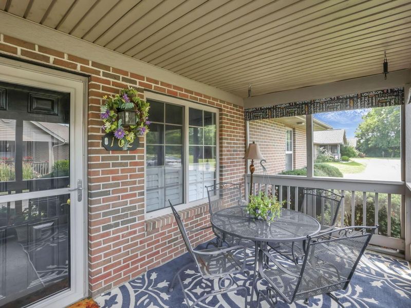 102 Foster Drive , Thornville, OH 43076 Photo 5