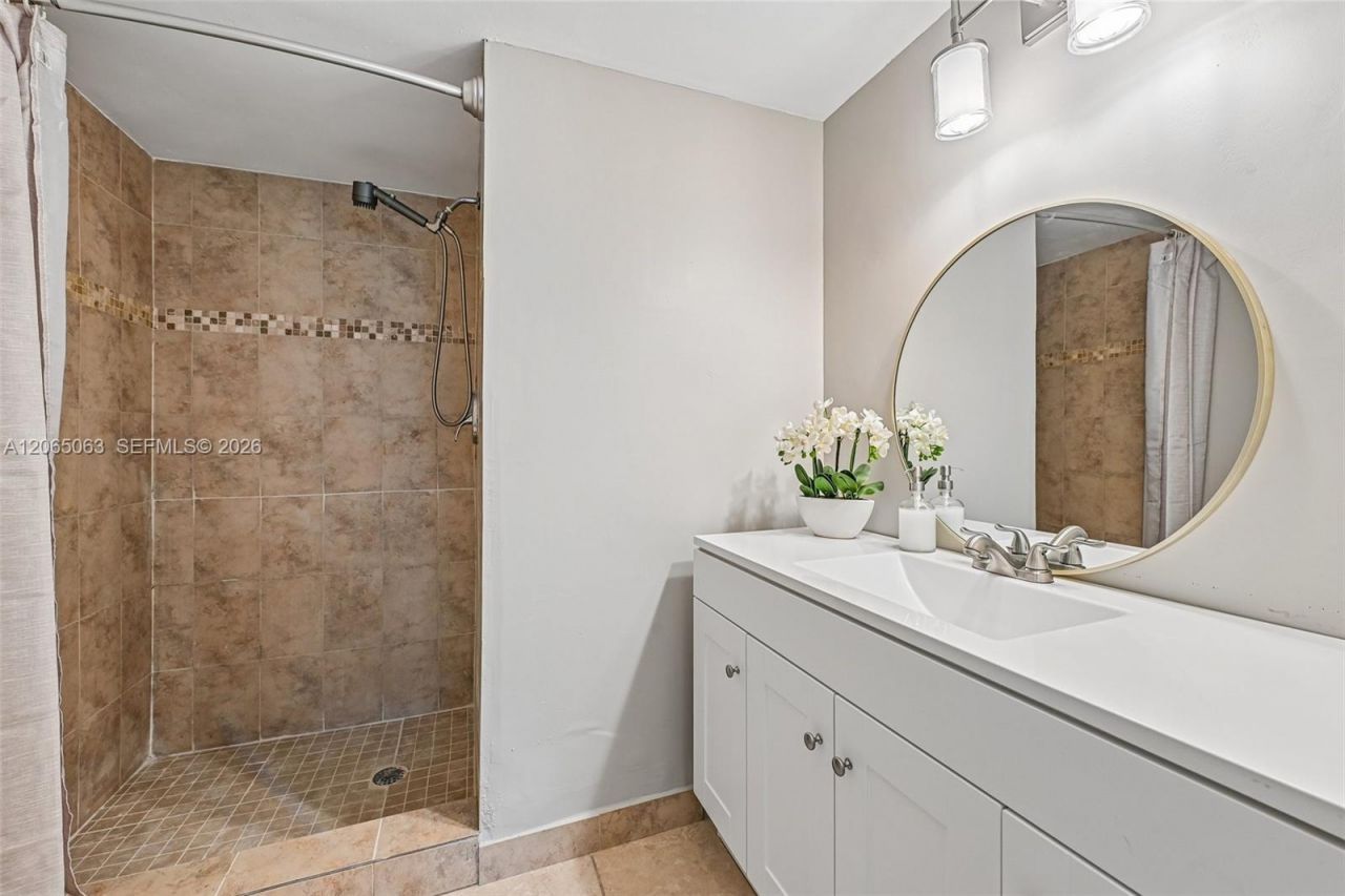 2830 Riverside Dr, Unit 103-3, Coral Springs, FL 33065 Photo