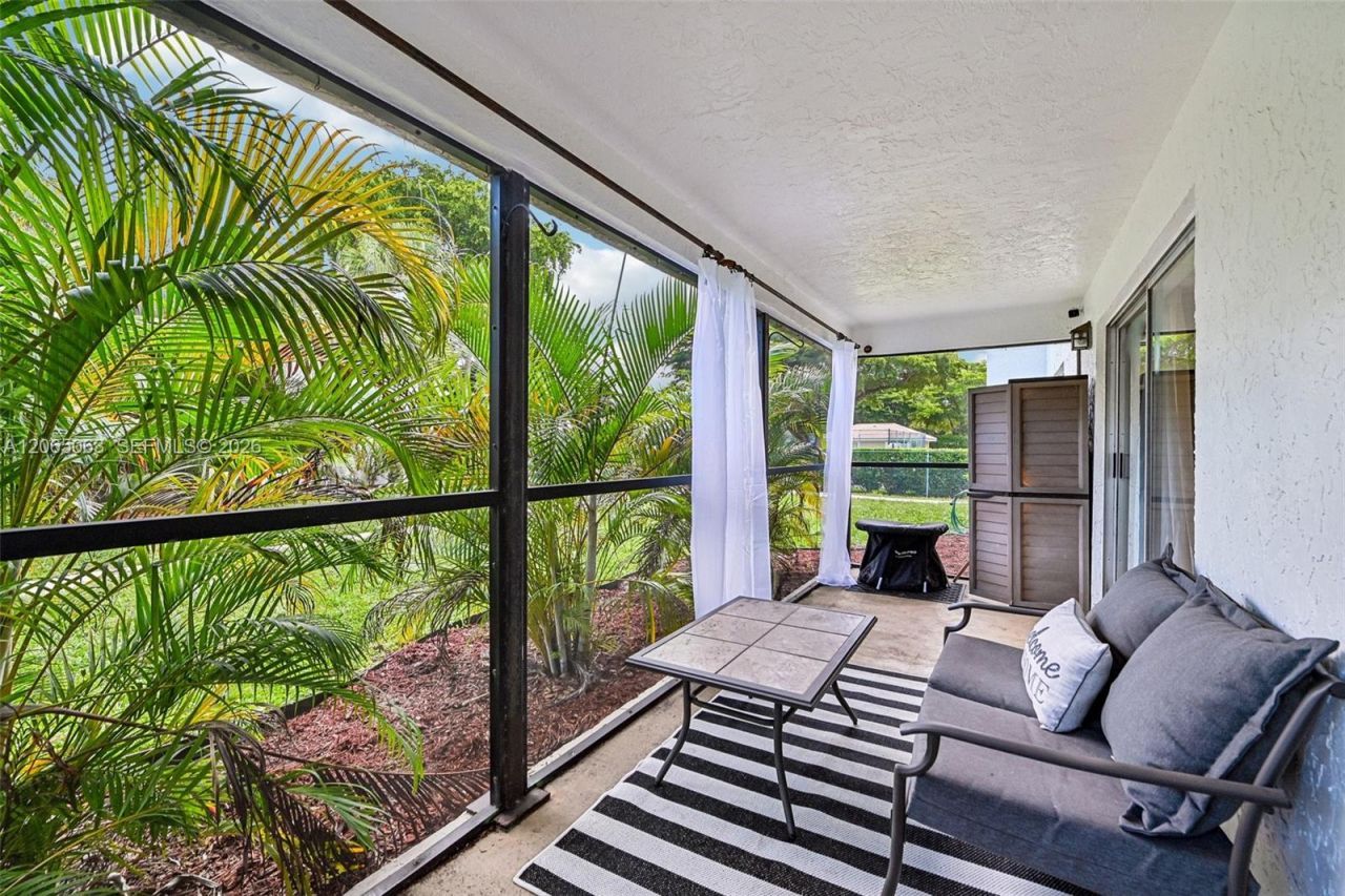 2830 Riverside Dr, Unit 103-3, Coral Springs, FL 33065 Photo