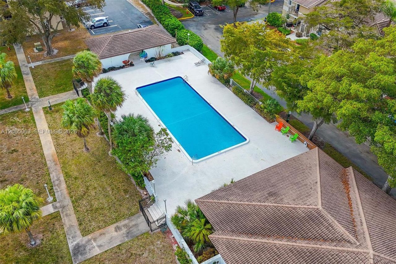 2830 Riverside Dr, Unit 103-3, Coral Springs, FL 33065 Photo