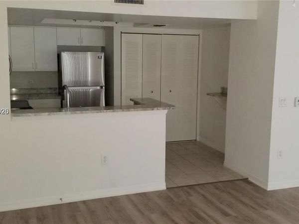 4195 N Haverhill Rd , Unit 303, West Palm Beach, FL 33417