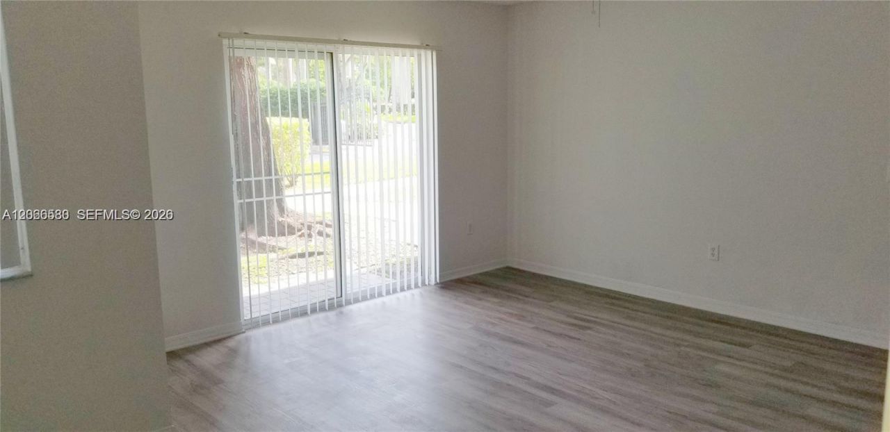 4195 N Haverhill Rd, Unit 303, West Palm Beach, FL 33417 Photo