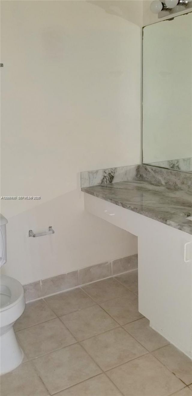 4195 N Haverhill Rd, Unit 303, West Palm Beach, FL 33417 Photo