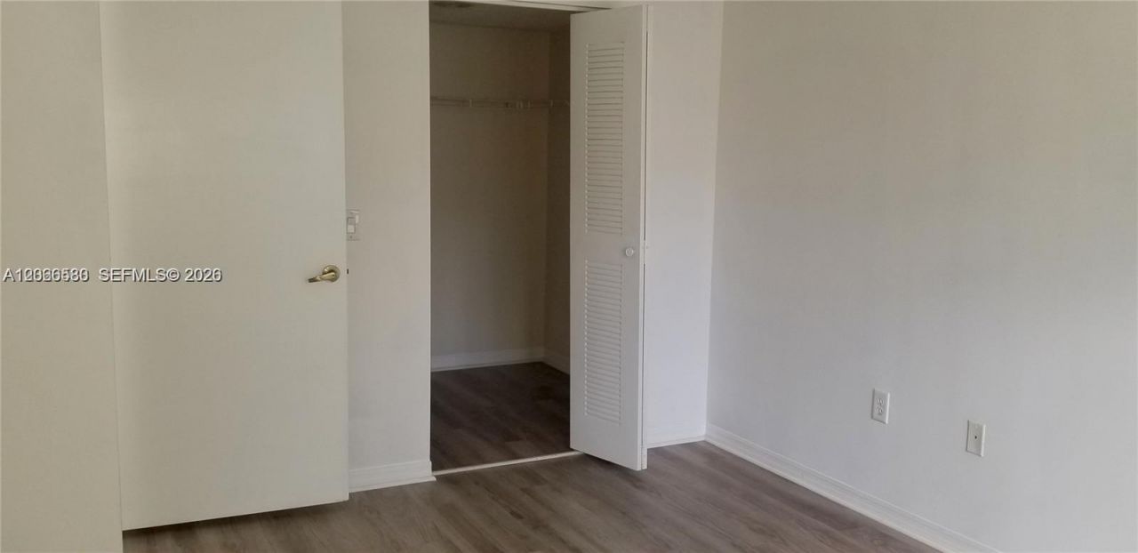 4195 N Haverhill Rd, Unit 303, West Palm Beach, FL 33417 Photo