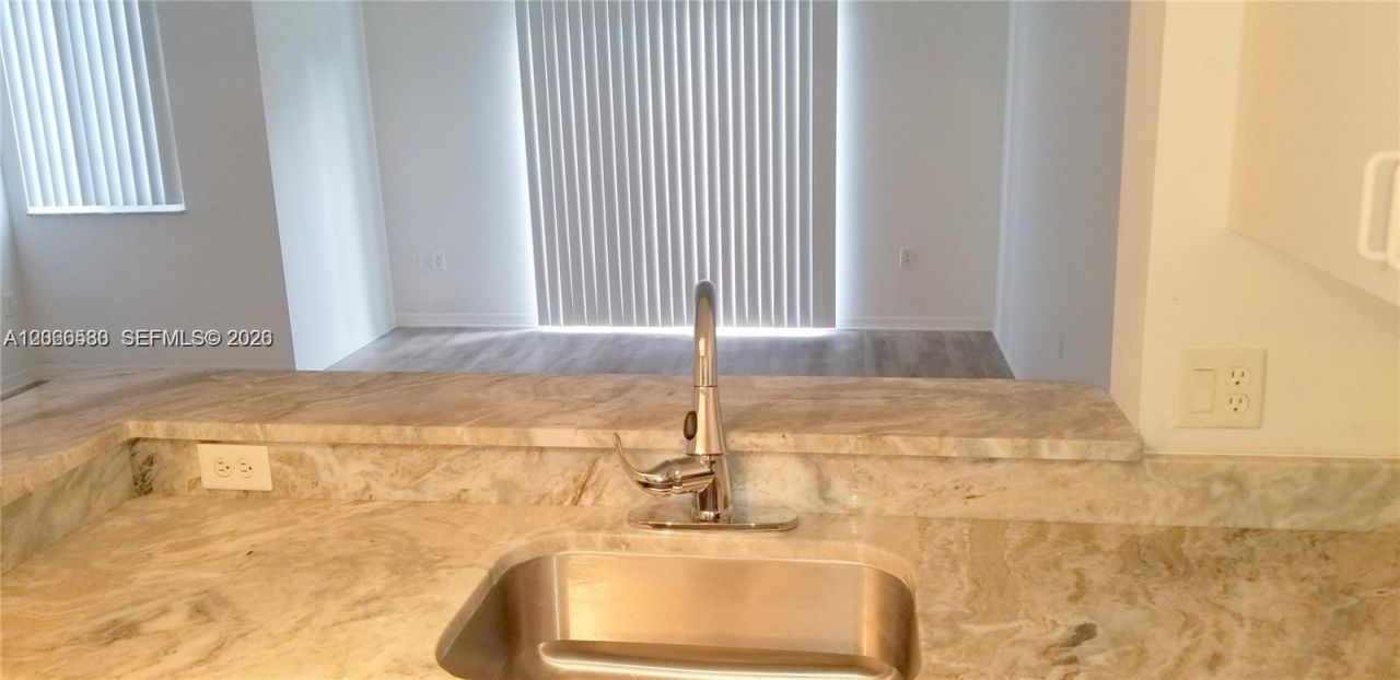 4195 N Haverhill Rd, Unit 303, West Palm Beach, FL 33417 Photo