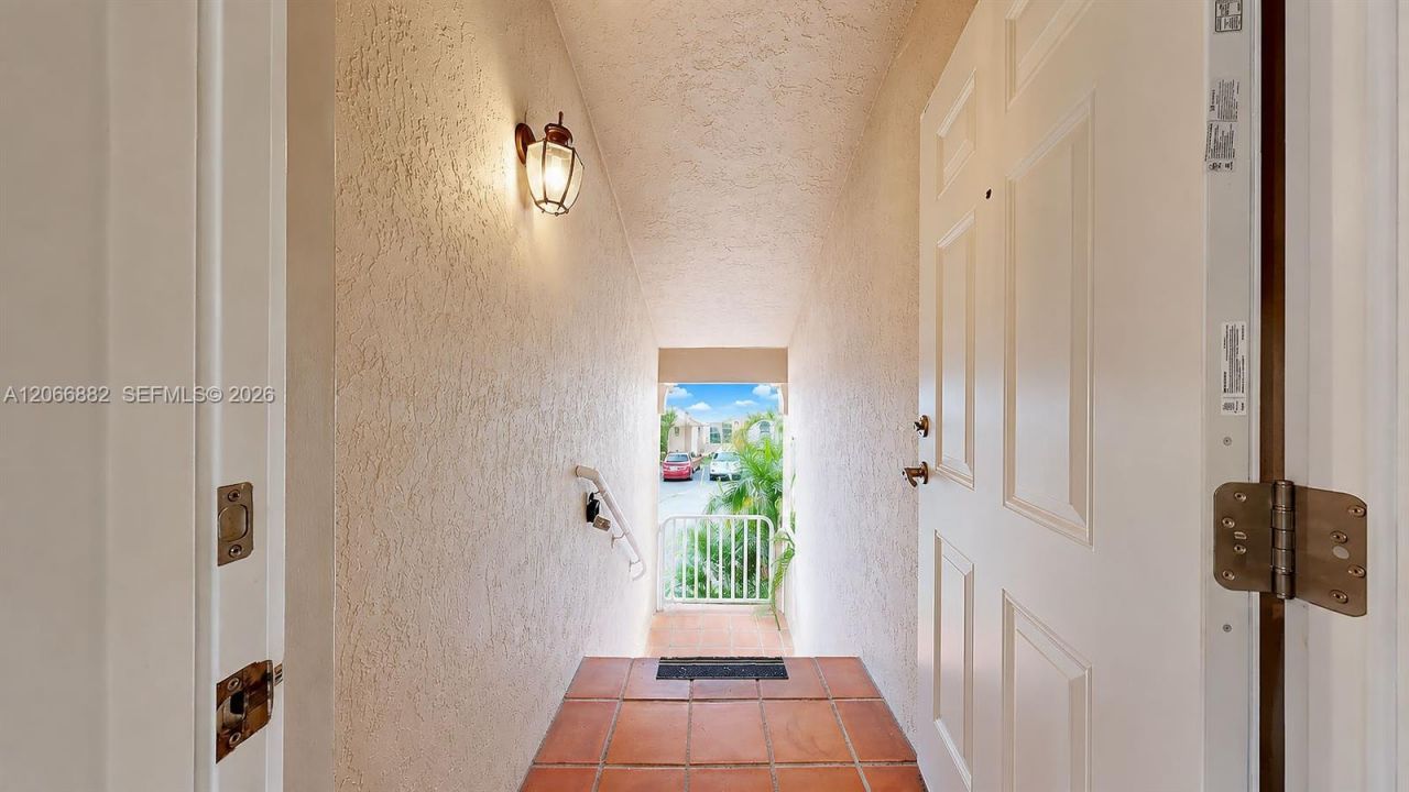 11830 SW 80th St , Unit 427, Miami, FL 33183 Photo